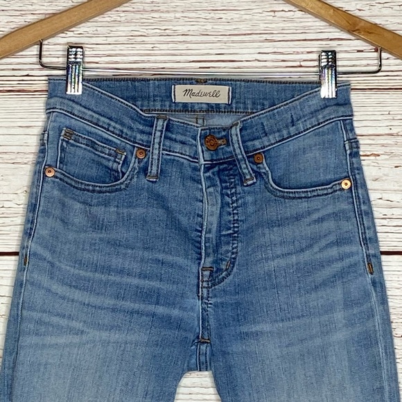 Madewell 9" Mid-Rise Skinny Jeans in Frankie Wash: Torn-Knee Edition Sz 24 - Picture 8 of 14